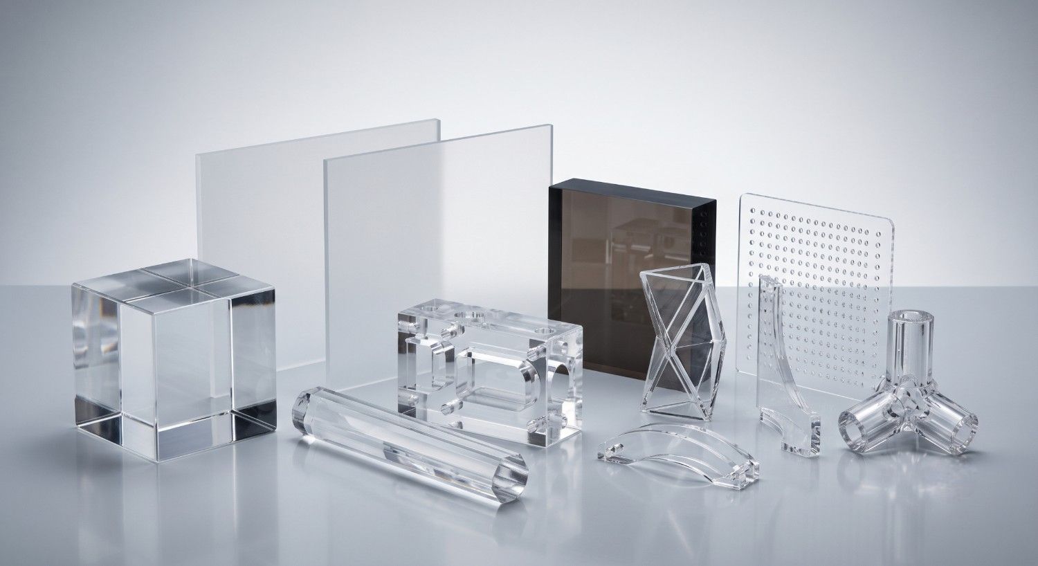 Clear acrylic materials and sheets