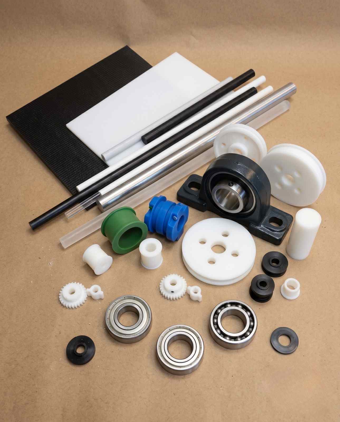 PET industrial sheets and extruded rods